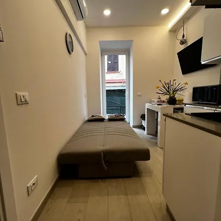 Il Giardino Nella Casa Storta لا سبيتسْيا