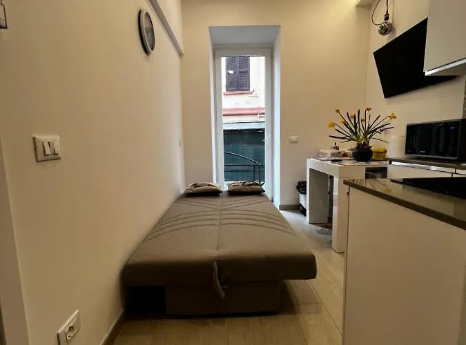 Il Giardino Nella Casa Storta لا سبيتسْيا